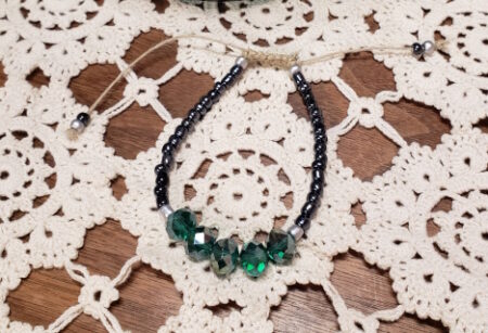 macrame slide metallic emerald