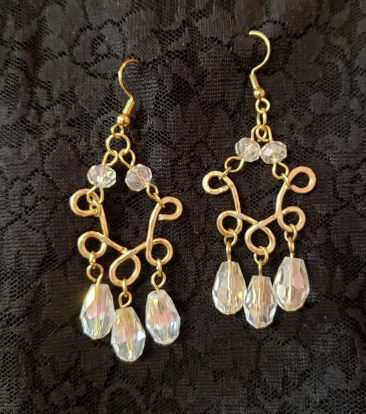 small gold yoke shape clear teardrop beads