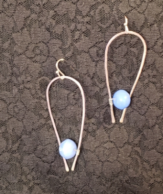 silver horseshoe blue large ball